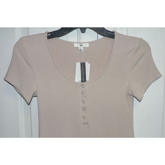 BP Women's Short Sleeve Henley Thong Bodysuit in Tan Nougat Small MSRP $25 - Picture 3 of 4
